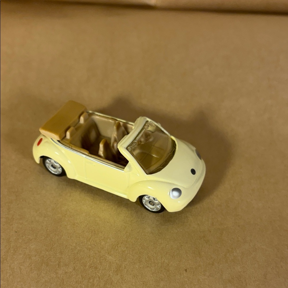 Cream Convertible Toy Car with Tan Interior - Picture 5 of 6
